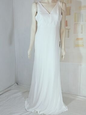 Lulu's White V-Neck Spaghetti Strap Maxi Dress